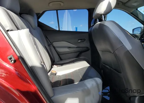 2021 Nissan Kicks Sr z USA, uszkodzony, nr VIN 3N1CP5DVXML541841